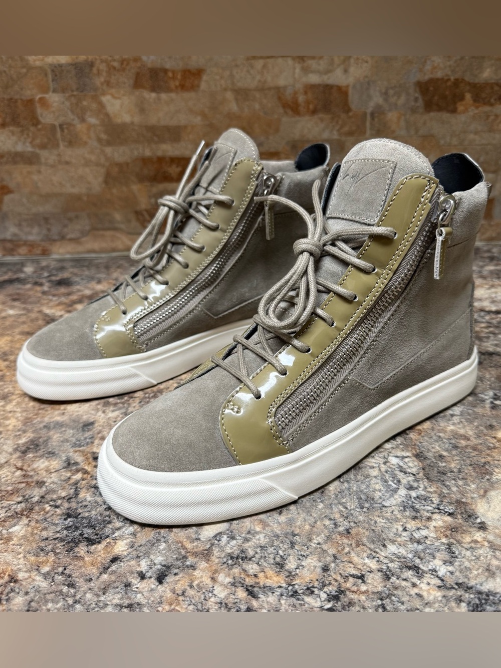 Giuseppe Zanotti Grey Suede Sneaker Size EU 39 Women’s 8.5 9 / Men’s US 6.5